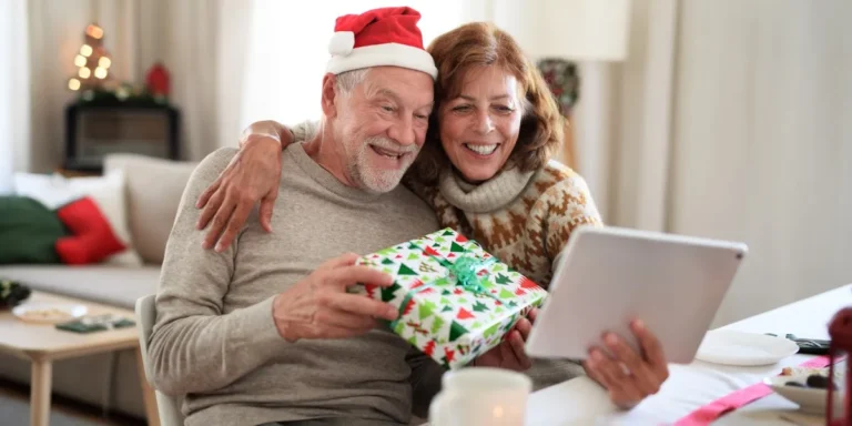 Holiday Activities for Seniors Who Have Dementia